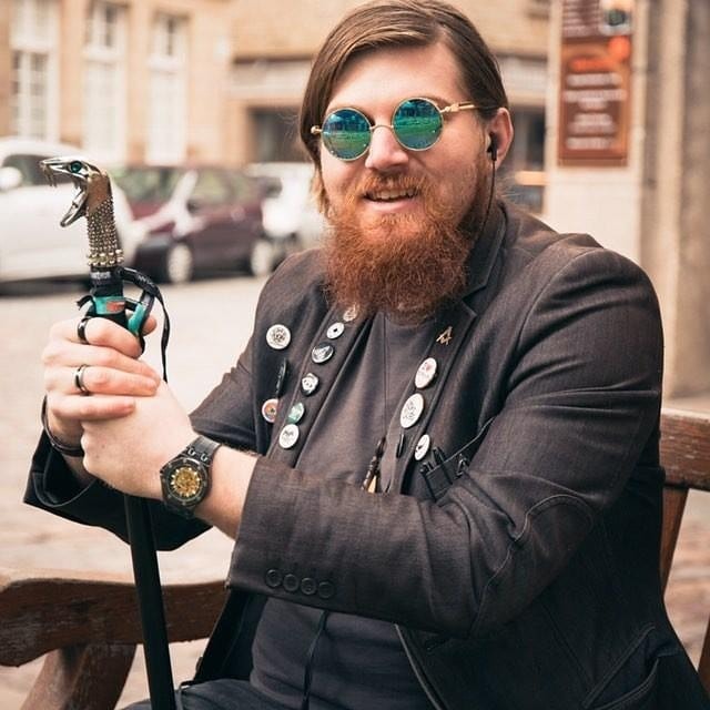 Magicien avec une canne